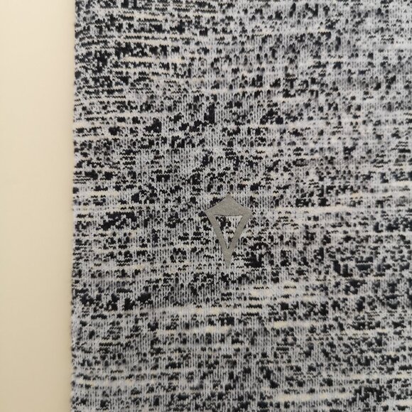 NWT IVIVVA by LULULEMON SWEA Grey Multi Luon Rhythmic Tight Pants Girl's 14 - Picture 6 of 7